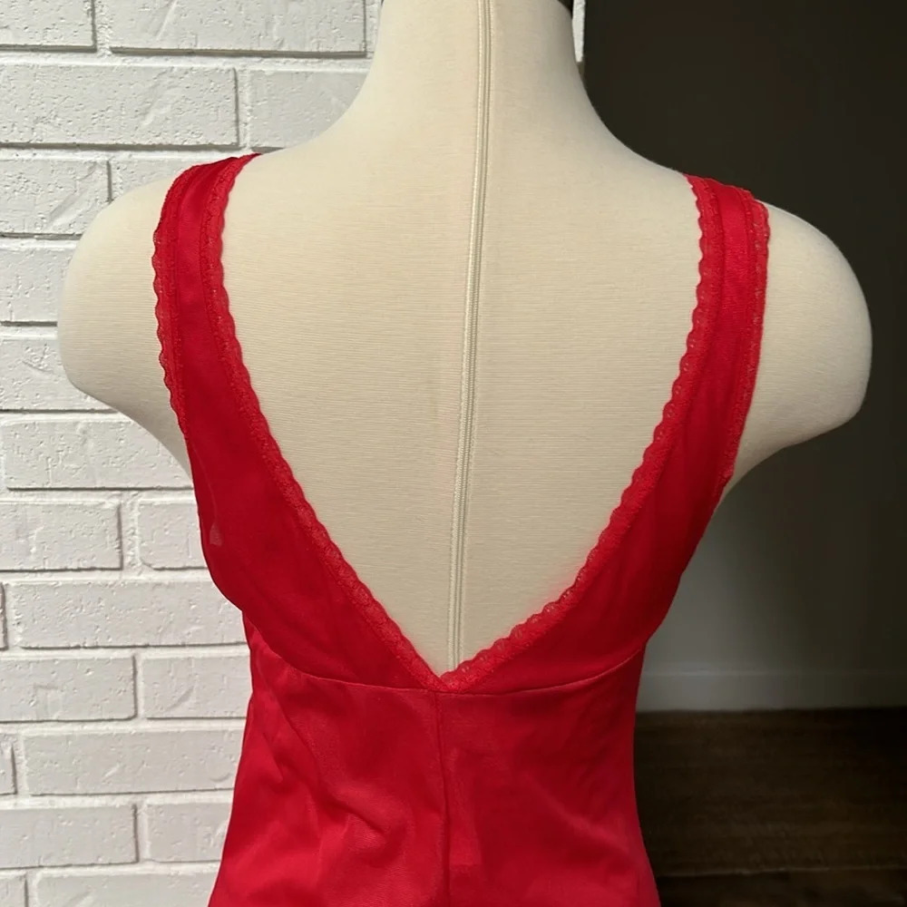 Vintage Paramount New York Red Lace Nightgown Small - Picture 8 of 13